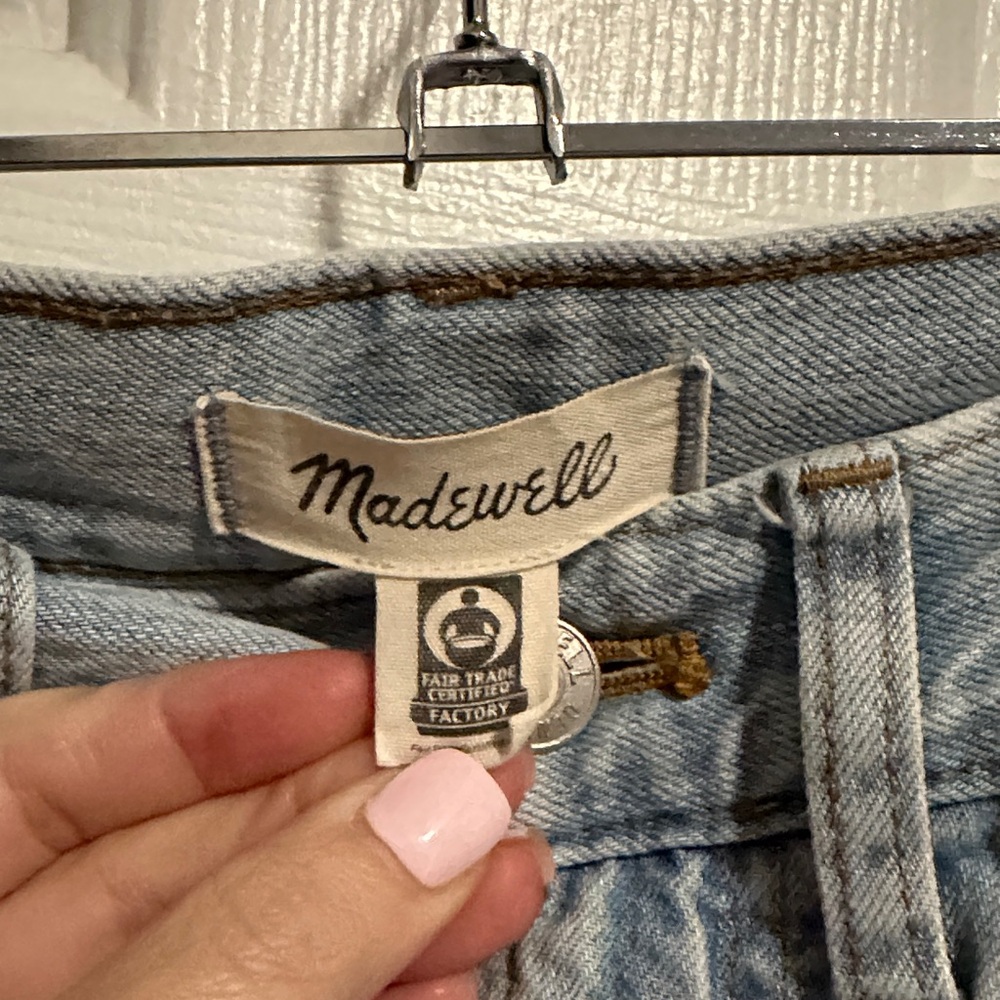 Madewell Light Blue Straight Leg Jeans - 28T - Picture 3 of 9